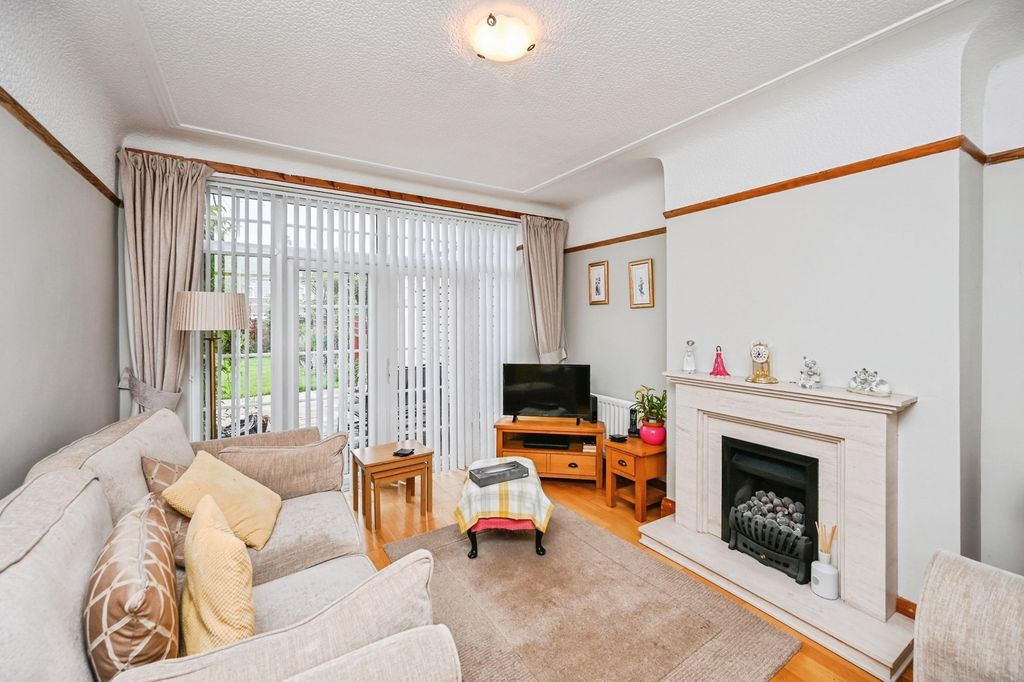 Property photo 3 of 15 Pbox-Img.Jpg