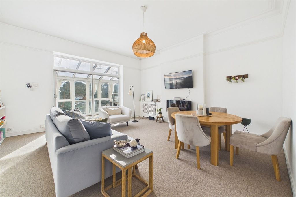 Property photo 1 of 14 Living Room