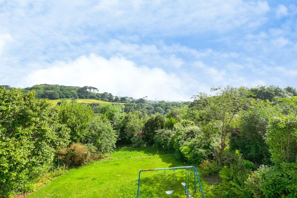 Property photo 3 of 21 Pbox-Img.Jpg