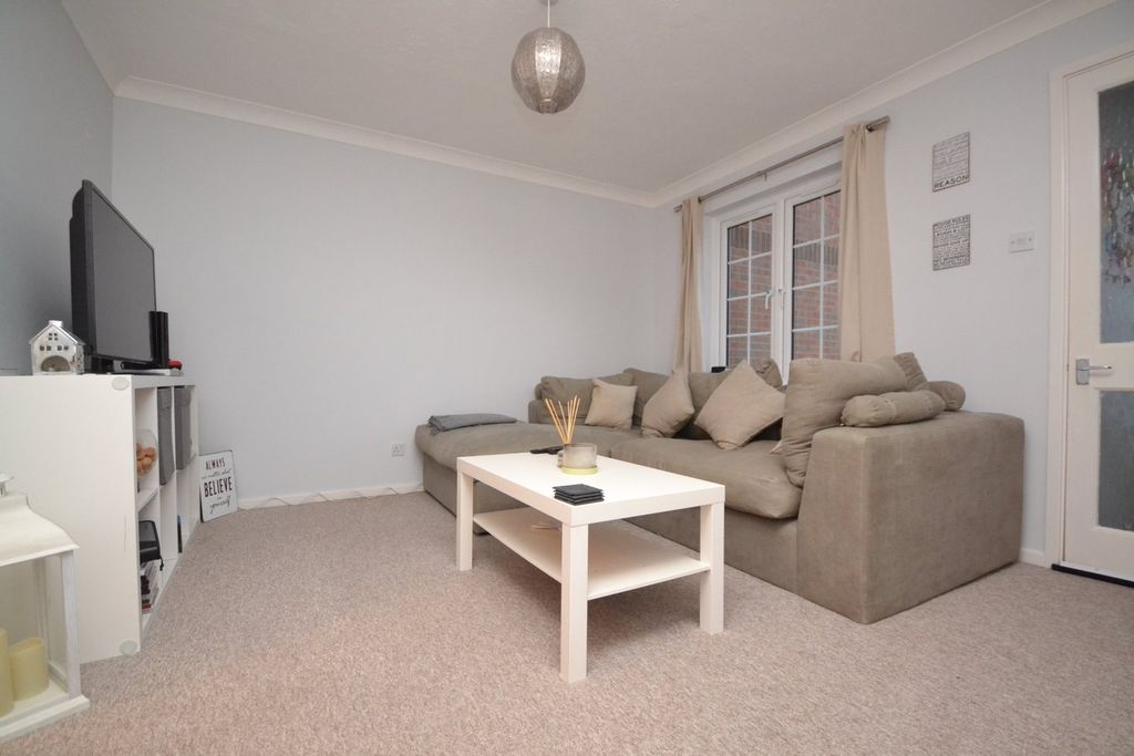 Property photo 2 of 6