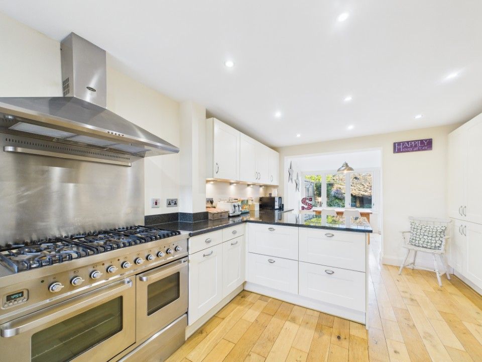 Property photo 3 of 26