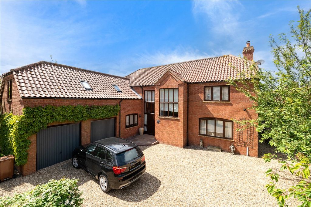 Property photo 1 of 25 Picture No. 02