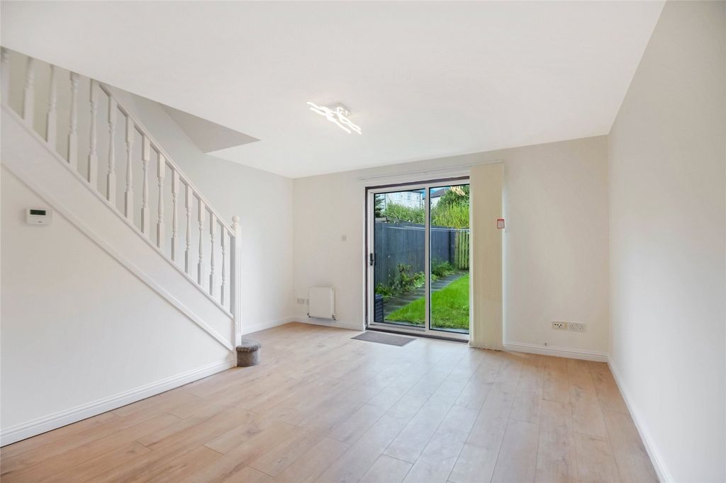 Property photo 2 of 14 Living Room