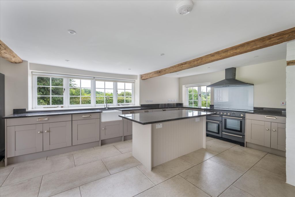 Property photo 2 of 51 Image