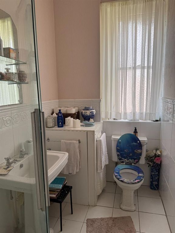 Additional image 13 of 2 bed flat for saleVictoria Road, Penarth CF64