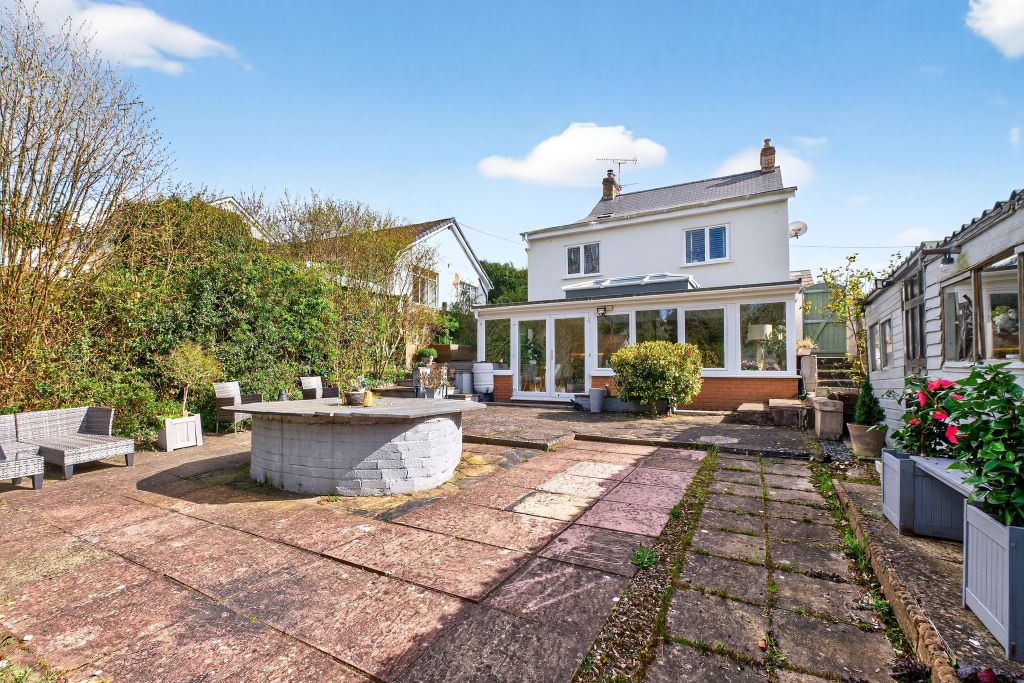 Property photo 3 of 27 Garden