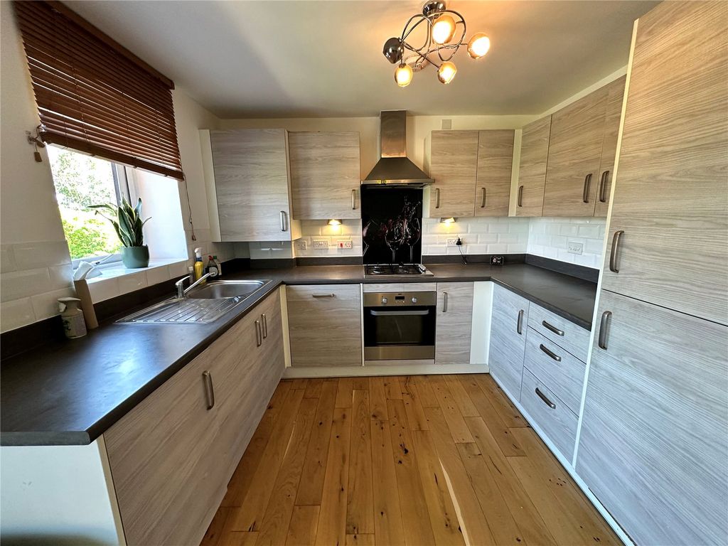 Property photo 2 of 14 Picture No. 03