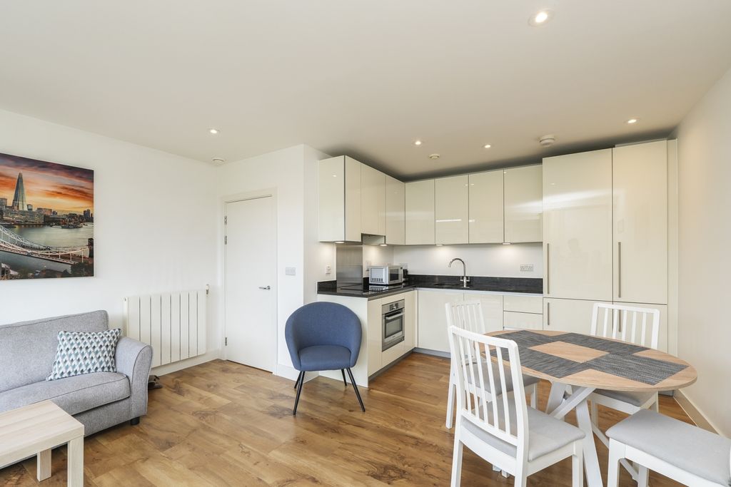 Property photo 3 of 13 Kitchen/Dining