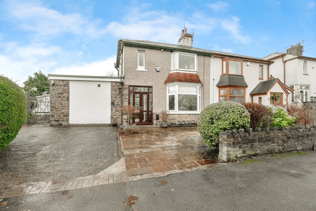 Property photo 1 of 40 Pbox-Img.Jpg