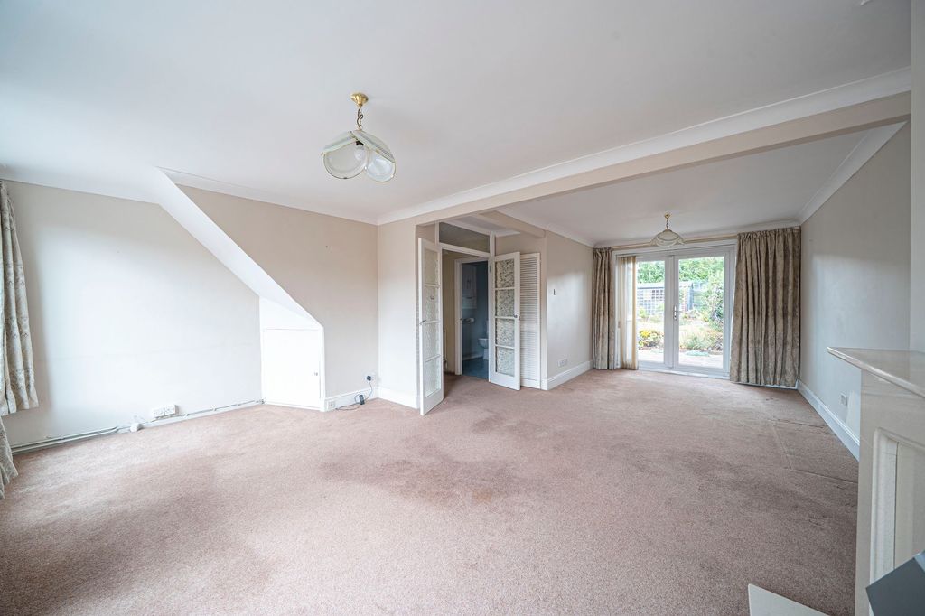 Property photo 2 of 24 Living/Dining Room
