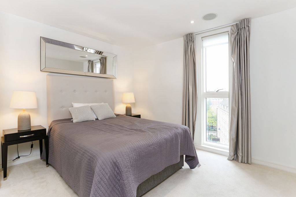 Property photo 2 of 13 Bedroom