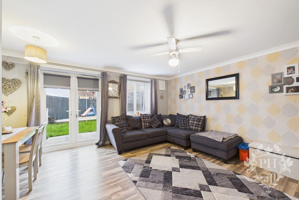 Property photo 2 of 16 Cam02002G0-Pr0271-Still011.Jpg