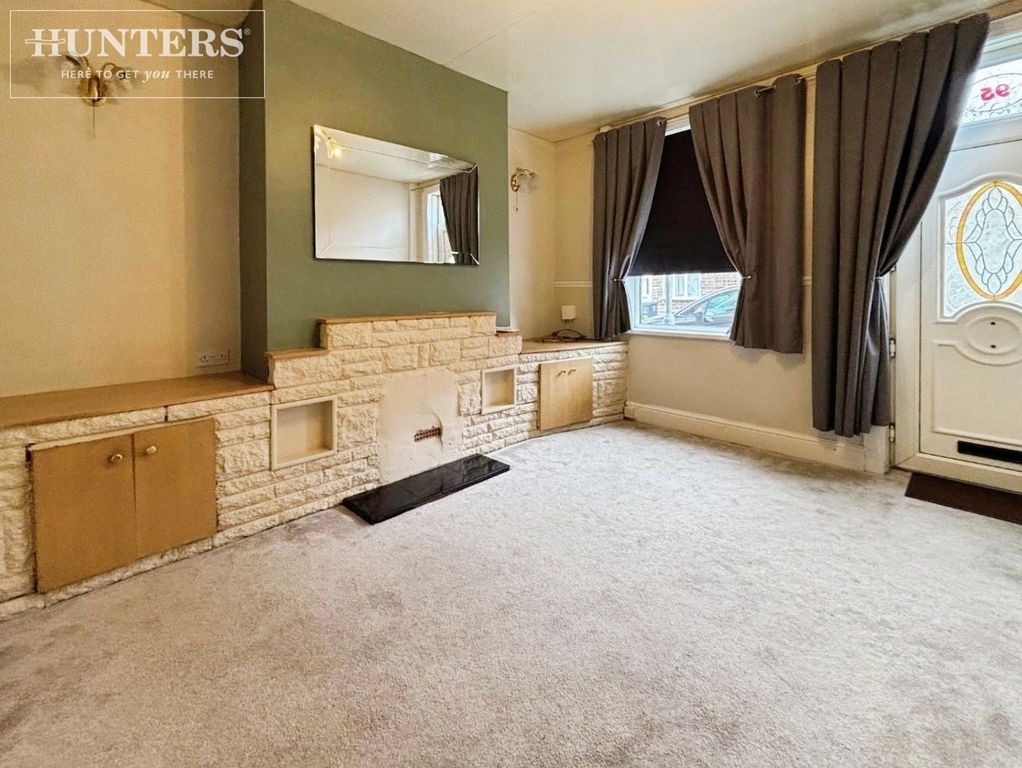 Property photo 2 of 10 Pbox-Img.Jpg