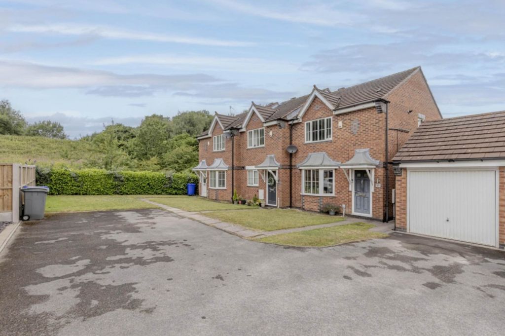 Property photo 2 of 3