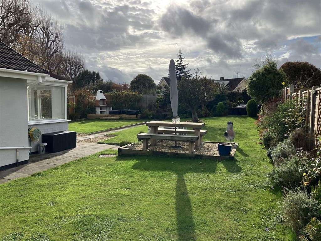 Property photo 2 of 24