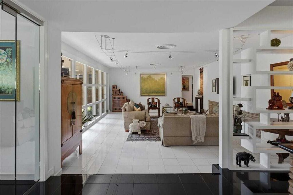 Property photo 2 of 17 <Alttext/>