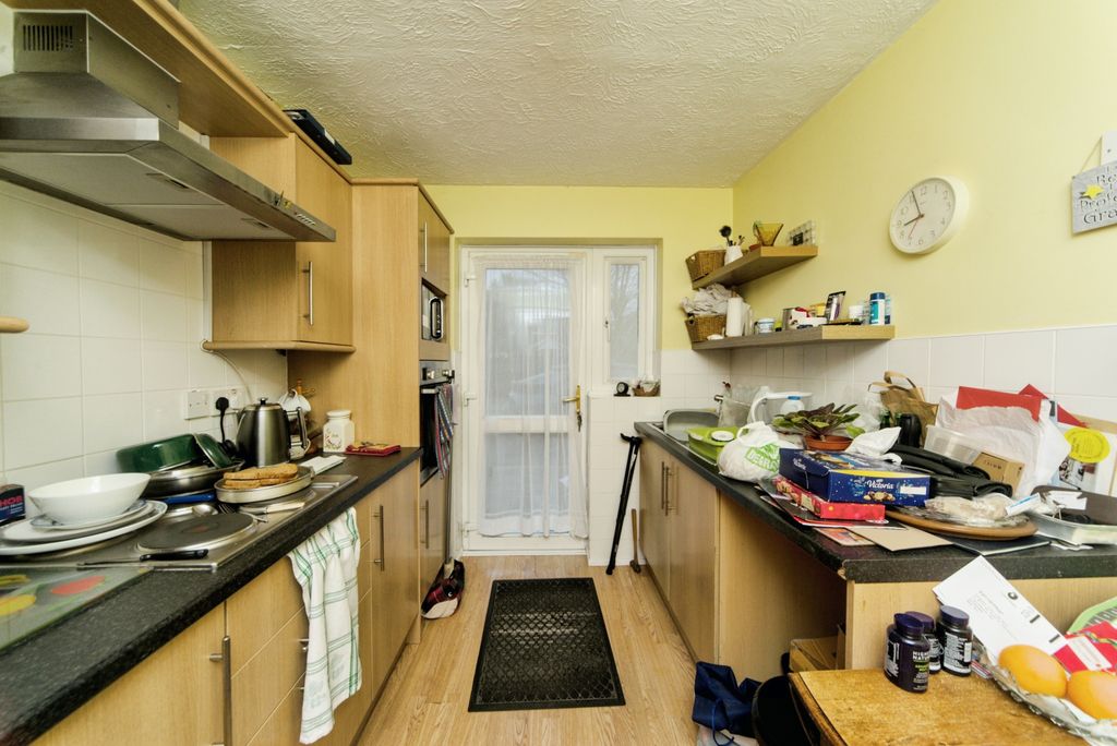Additional image 11 of 2 bed flat for saleChurch Bailey, Pevensey, East Sussex BN24