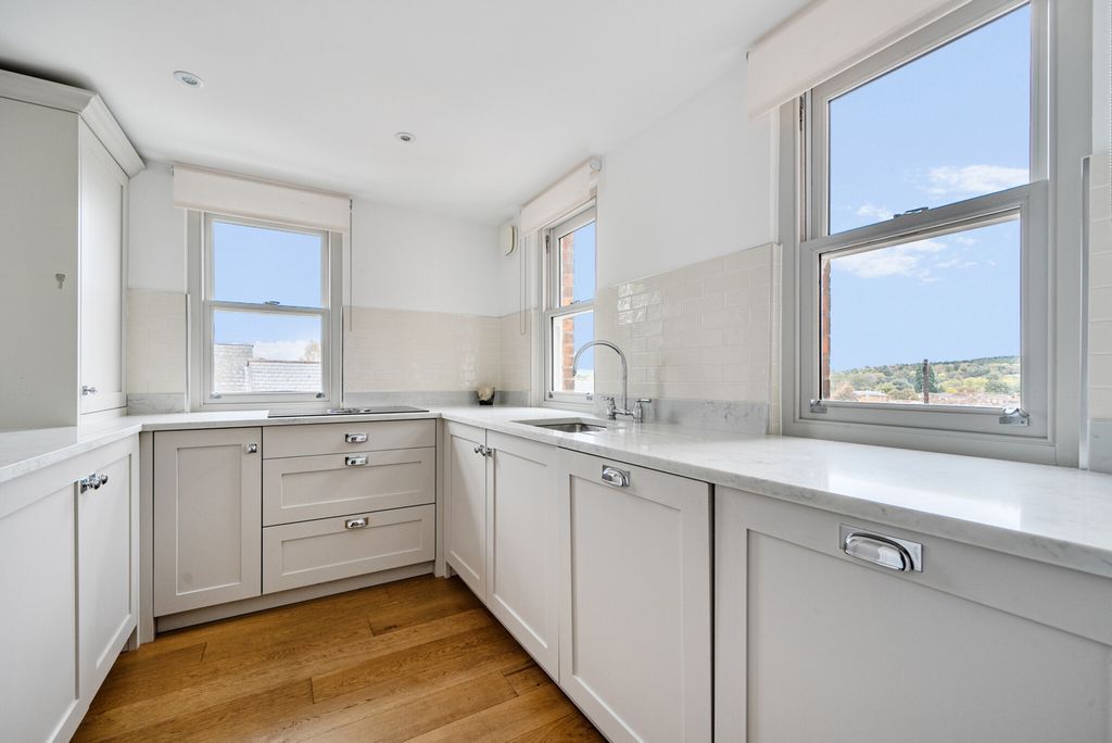 Property photo 3 of 24 1364677-16-68Ef66...