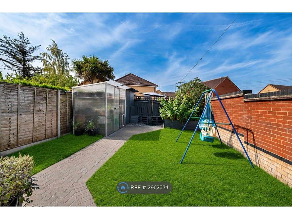 Property photo 3 of 17