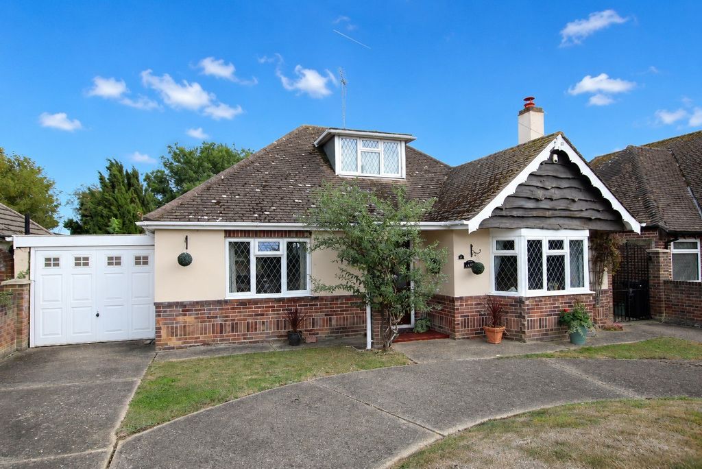 Property photo 1 of 15 The Green, Clacton On Sea
