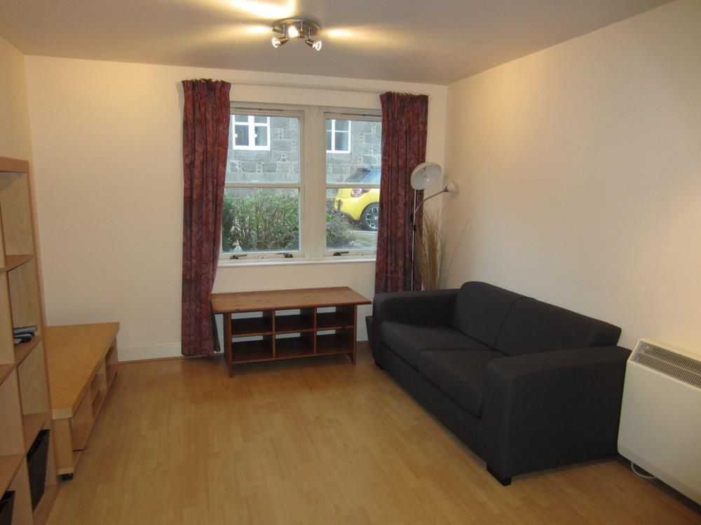 Property photo 1 of 7 032