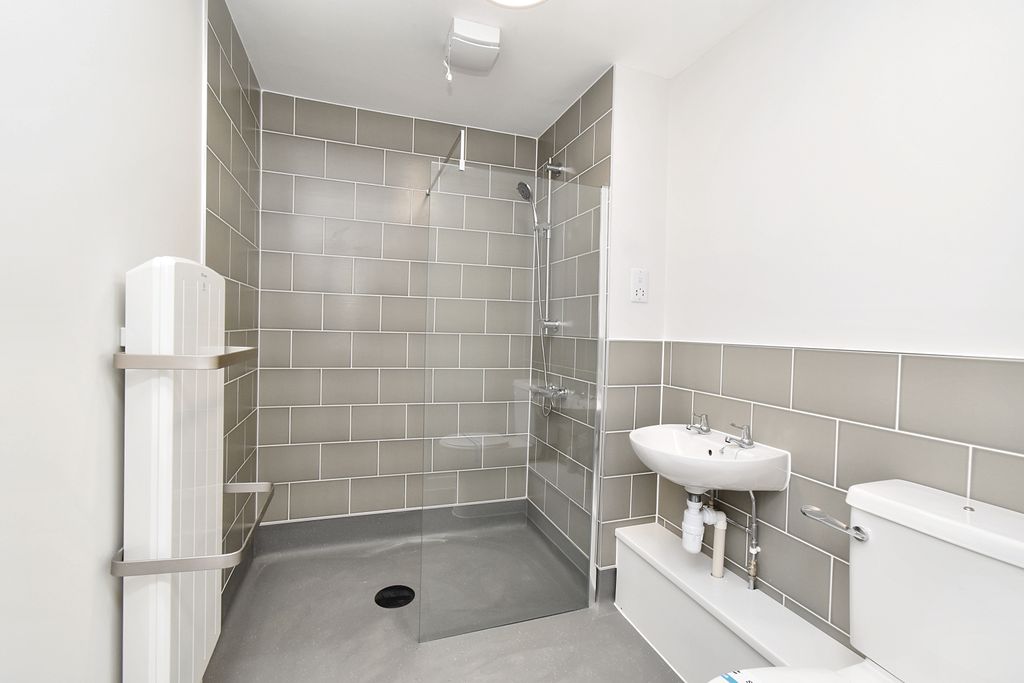 Property photo 3 of 6 Dsc_0081 (1)