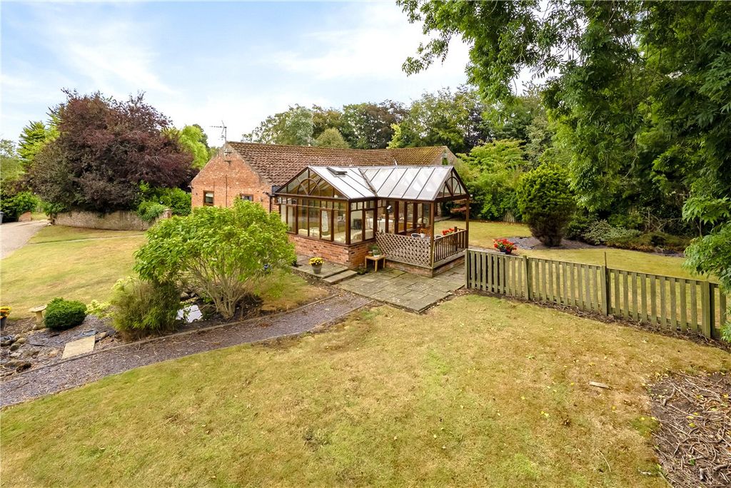 Property photo 1 of 28 Picture No. 10