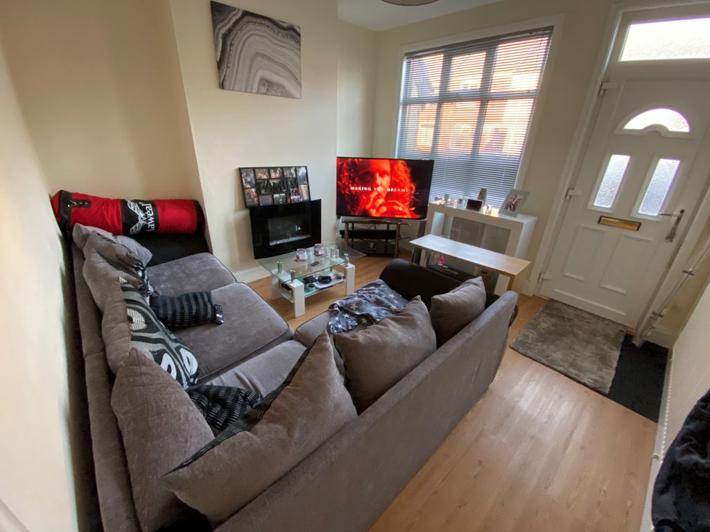 Property photo 2 of 7