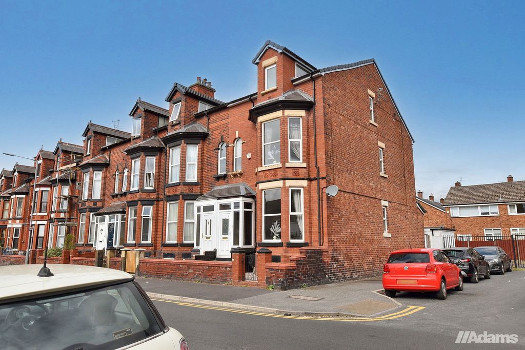 Property photo 1 of 22