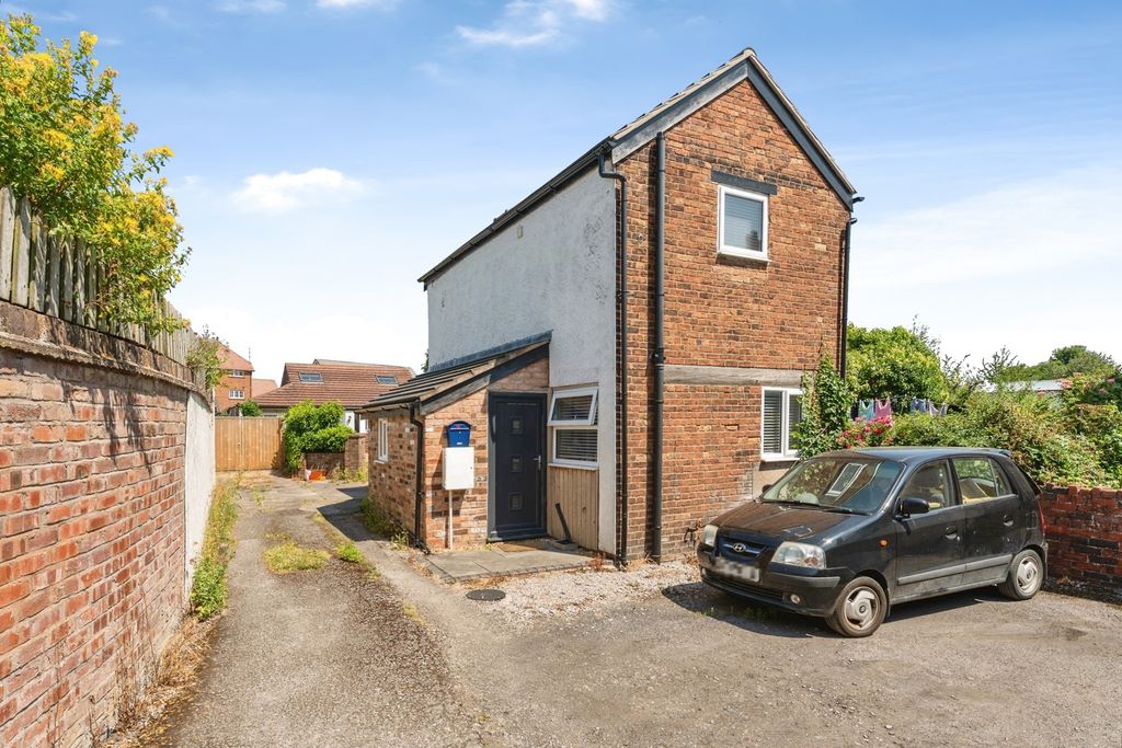 Property photo 1 of 17 Pbox-Img.Jpg