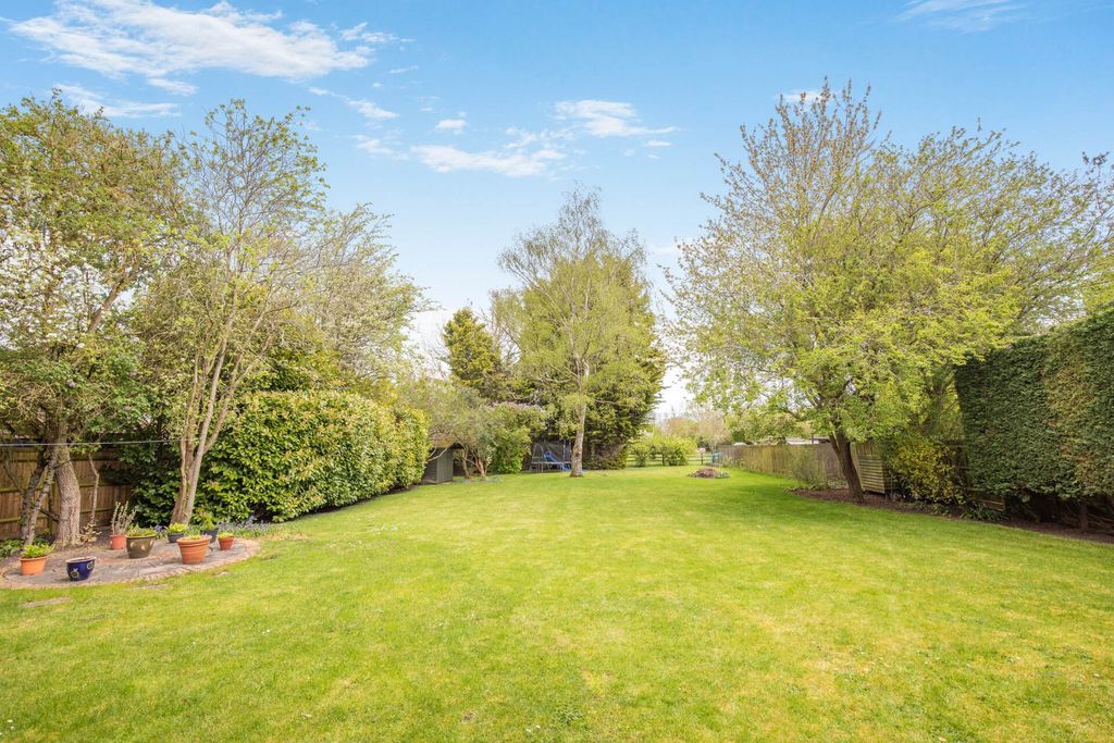 Property photo 2 of 35