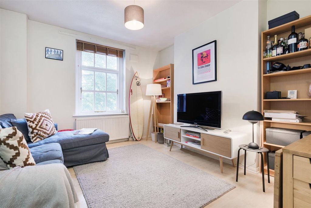 Property photo 2 of 16 Reception Room