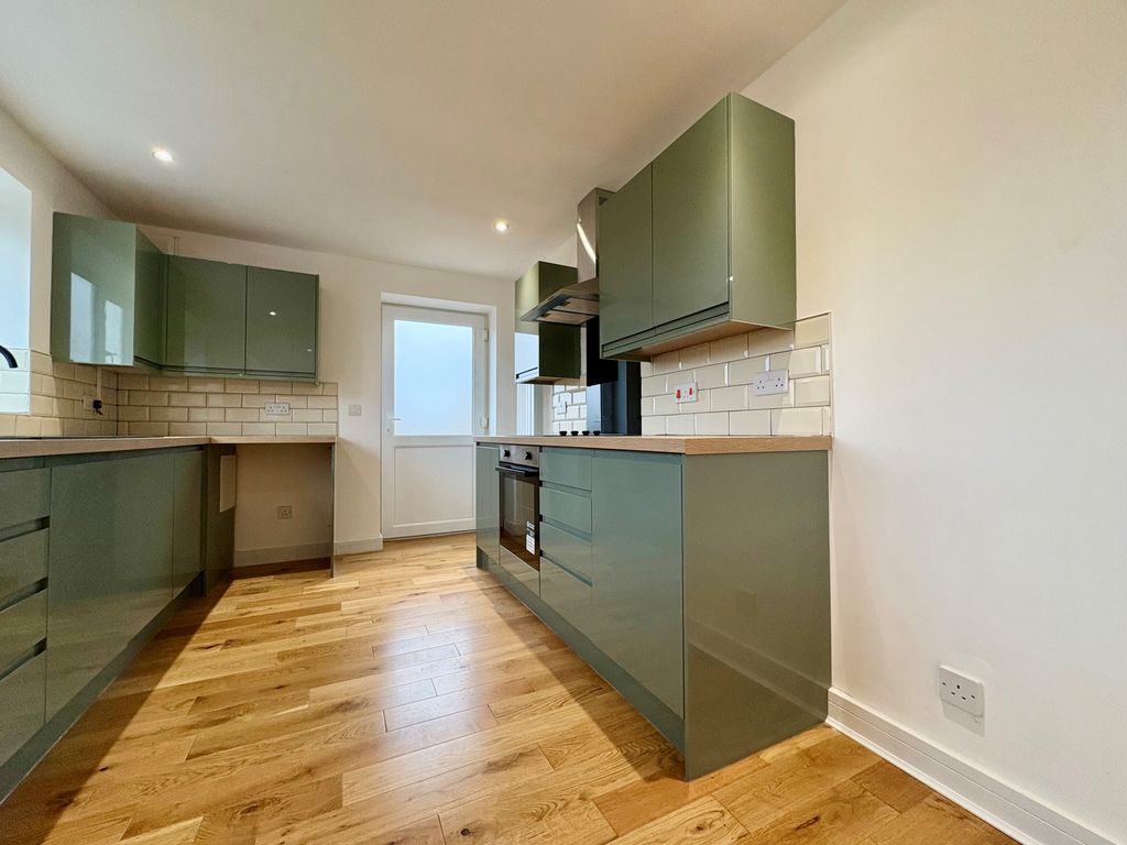 Property photo 3 of 13 Bedroom