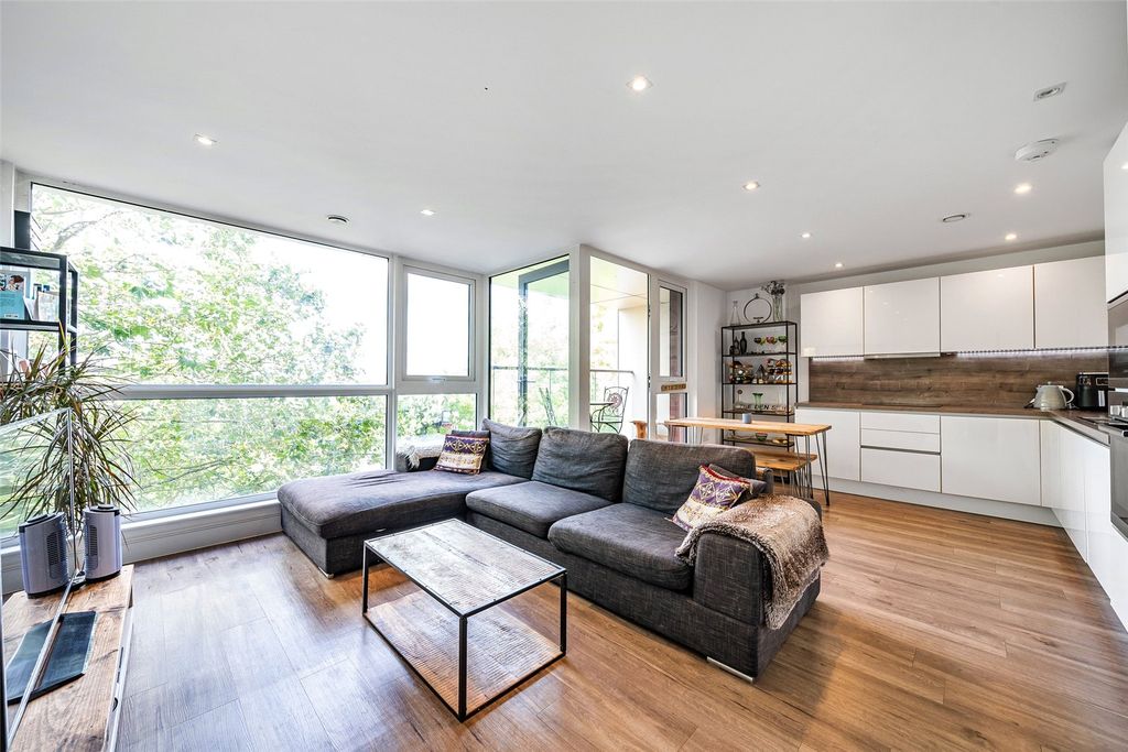 Property photo 1 of 31 Picture No. 19