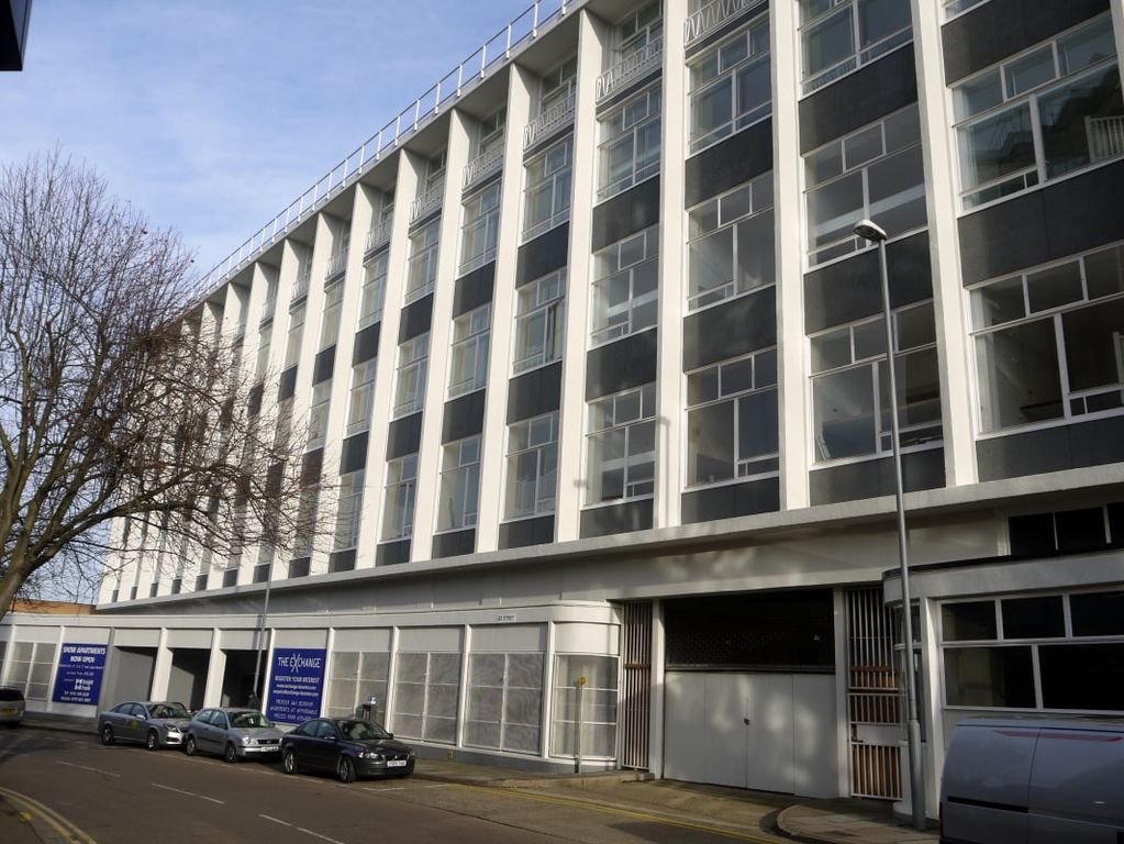 Property photo 1 of 11