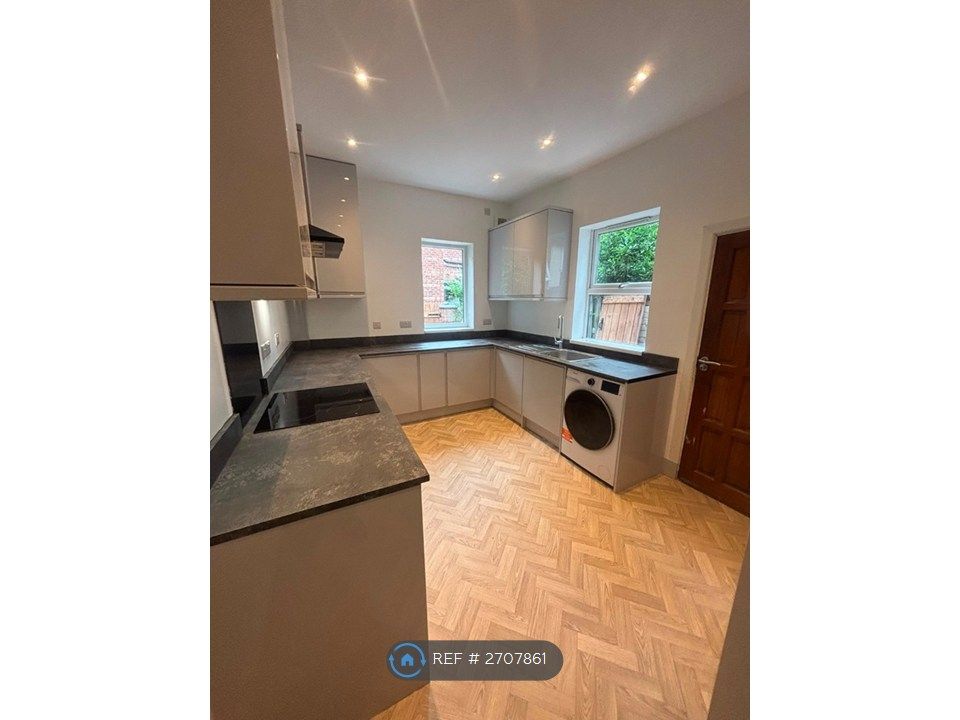 Property photo 1 of 3