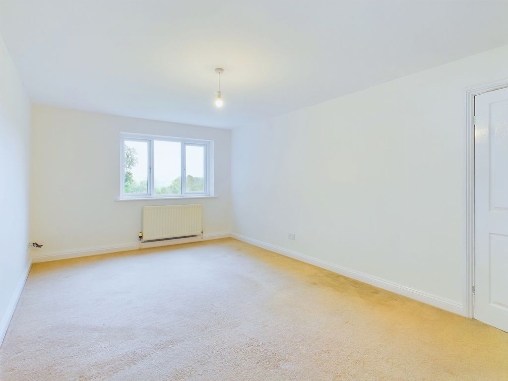 Property photo 3 of 14 Cam03162G0-Pr0098-Still006