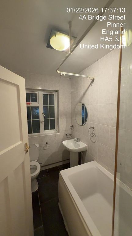 Property photo 2 of 9