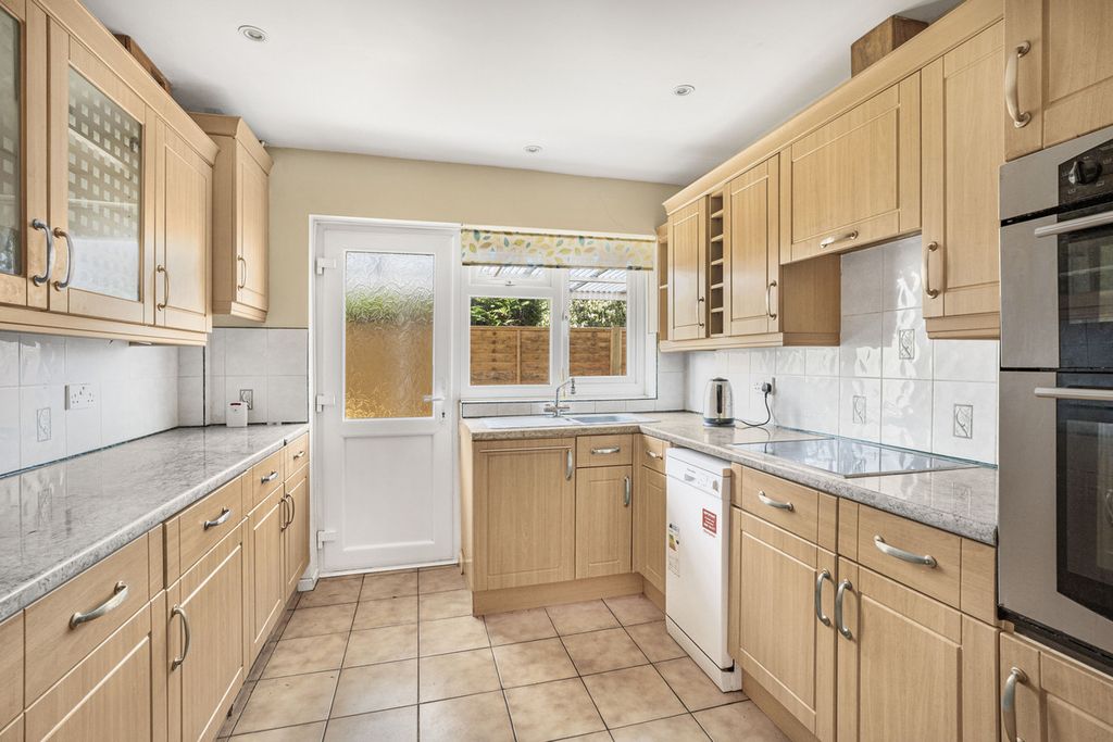 Property photo 2 of 14