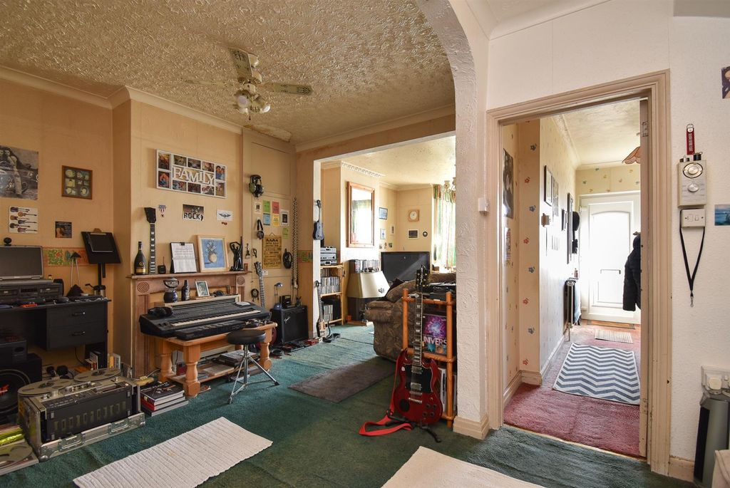 Property photo 3 of 12 Reception Rooms