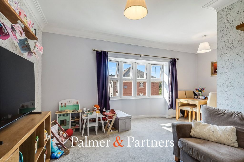 Property photo 2 of 10 Picture No. 05