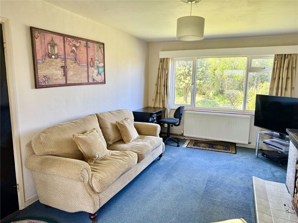 Property photo 2 of 16 Picture No. 19