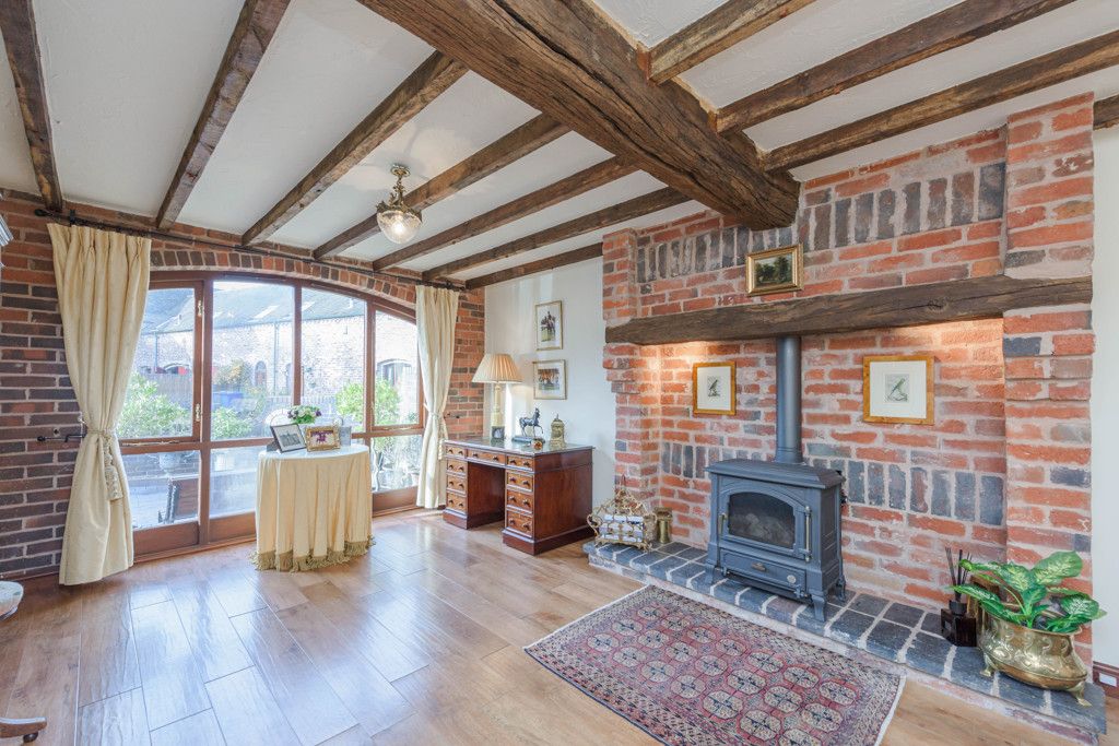 Property photo 2 of 36