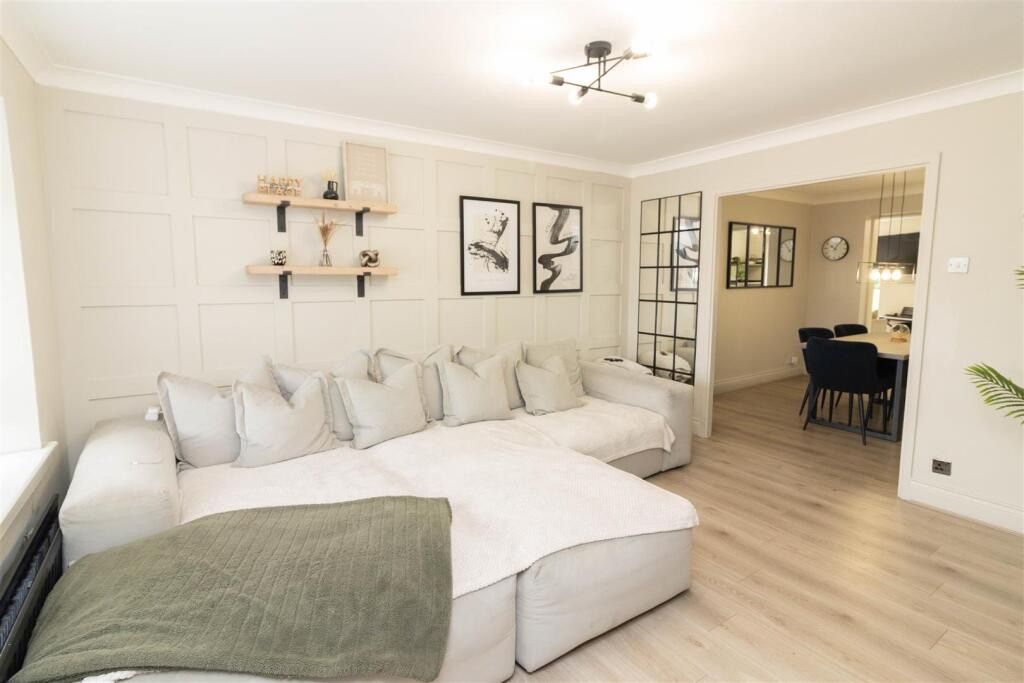 Property photo 1 of 3