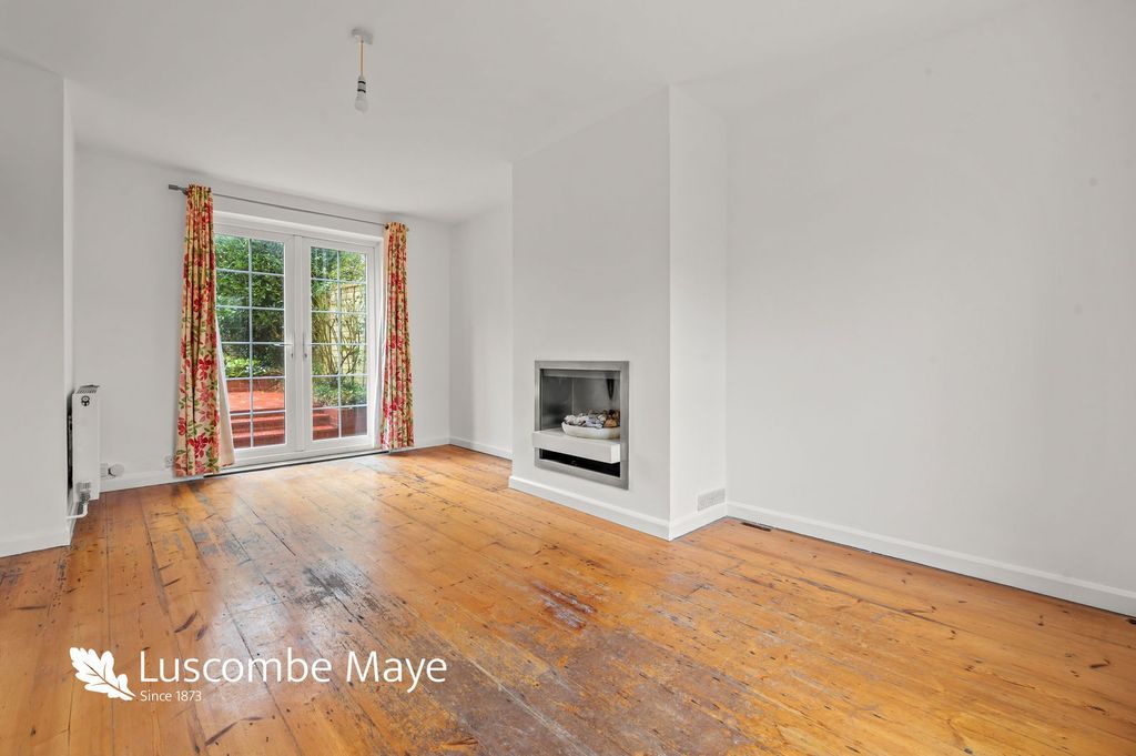 Property photo 3 of 13