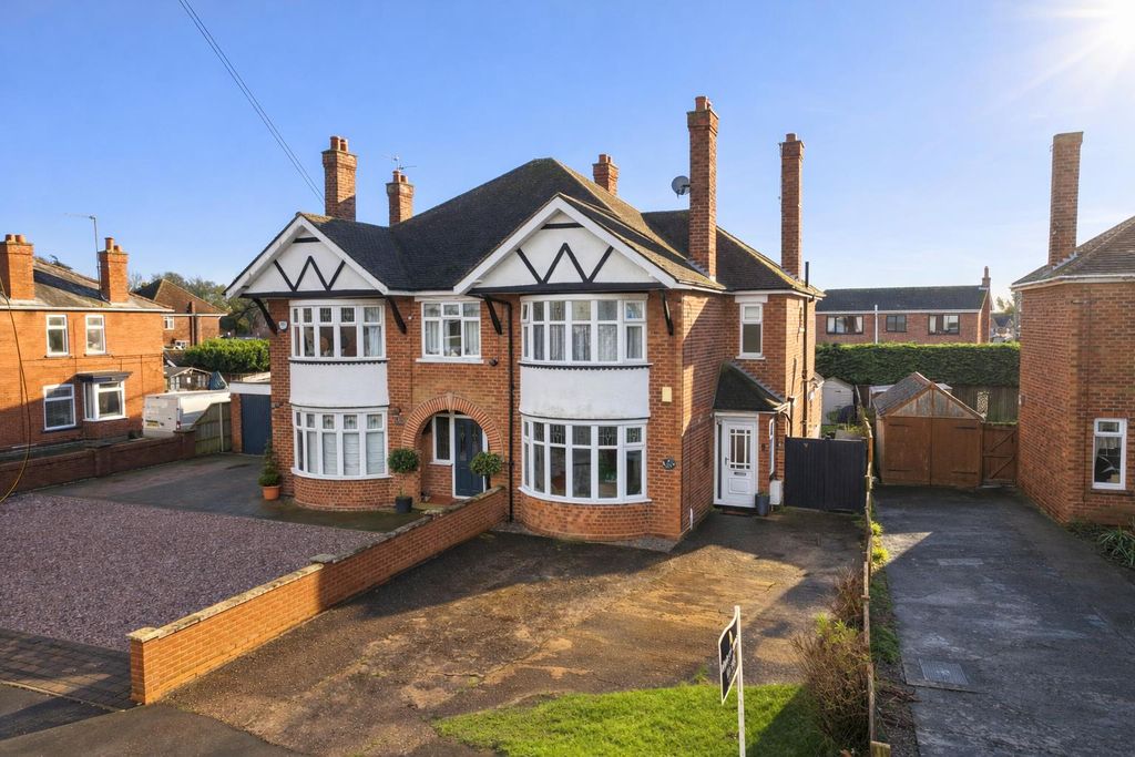 Property photo 1 of 25 8.Jpg