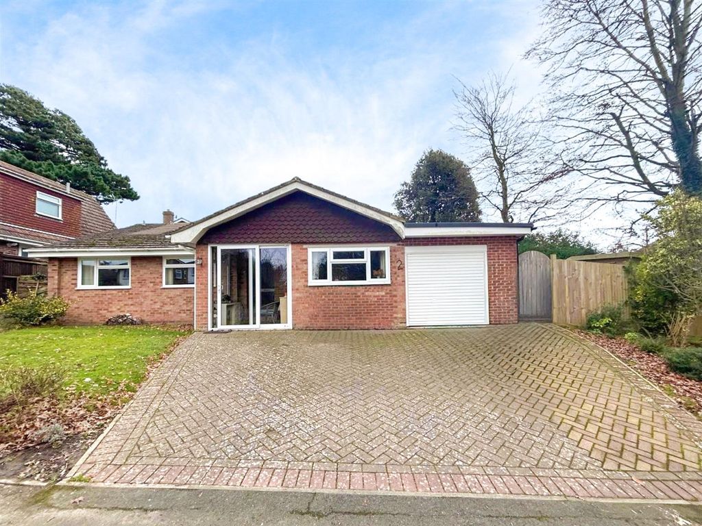 Property photo 1 of 17 Untitled Design (25).Jpg