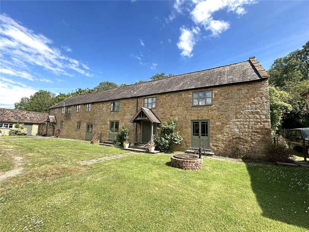 Property photo 1 of 17 Picture No. 14