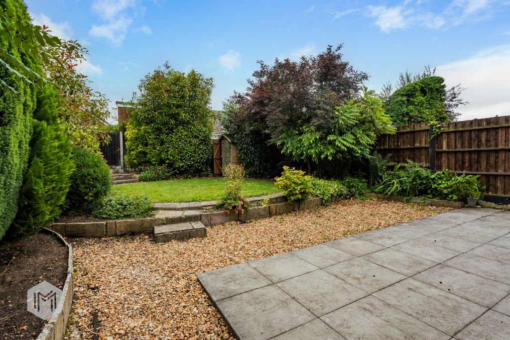 Property photo 1 of 18 Picture No. 04