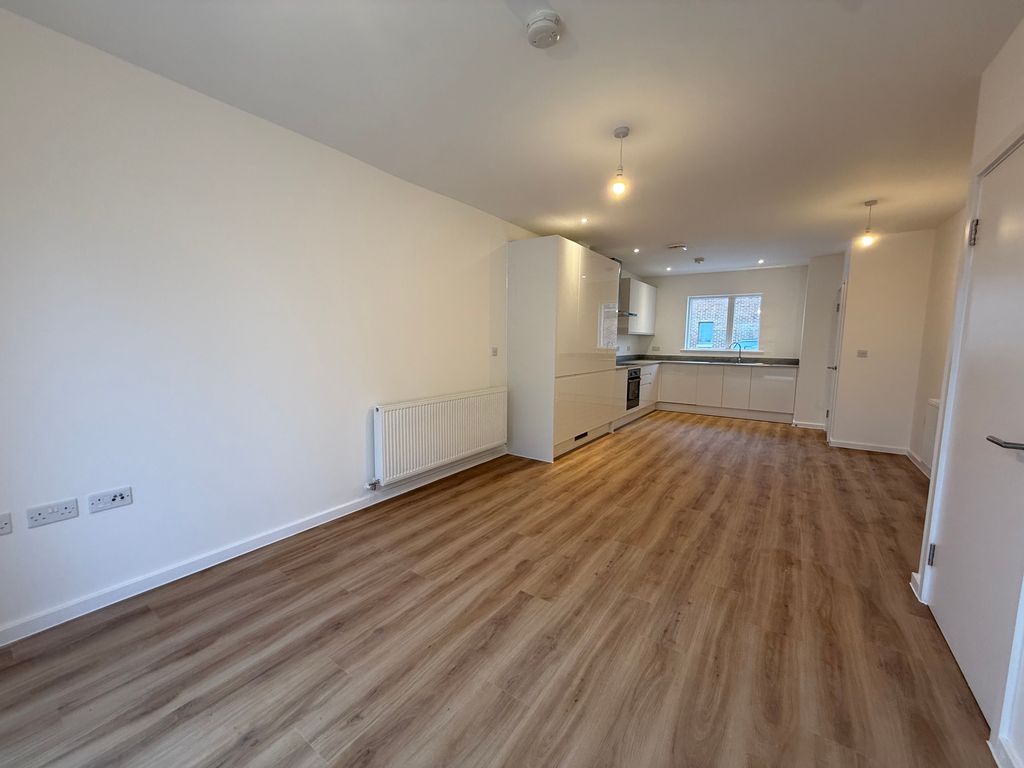 Property photo 3 of 10 Image